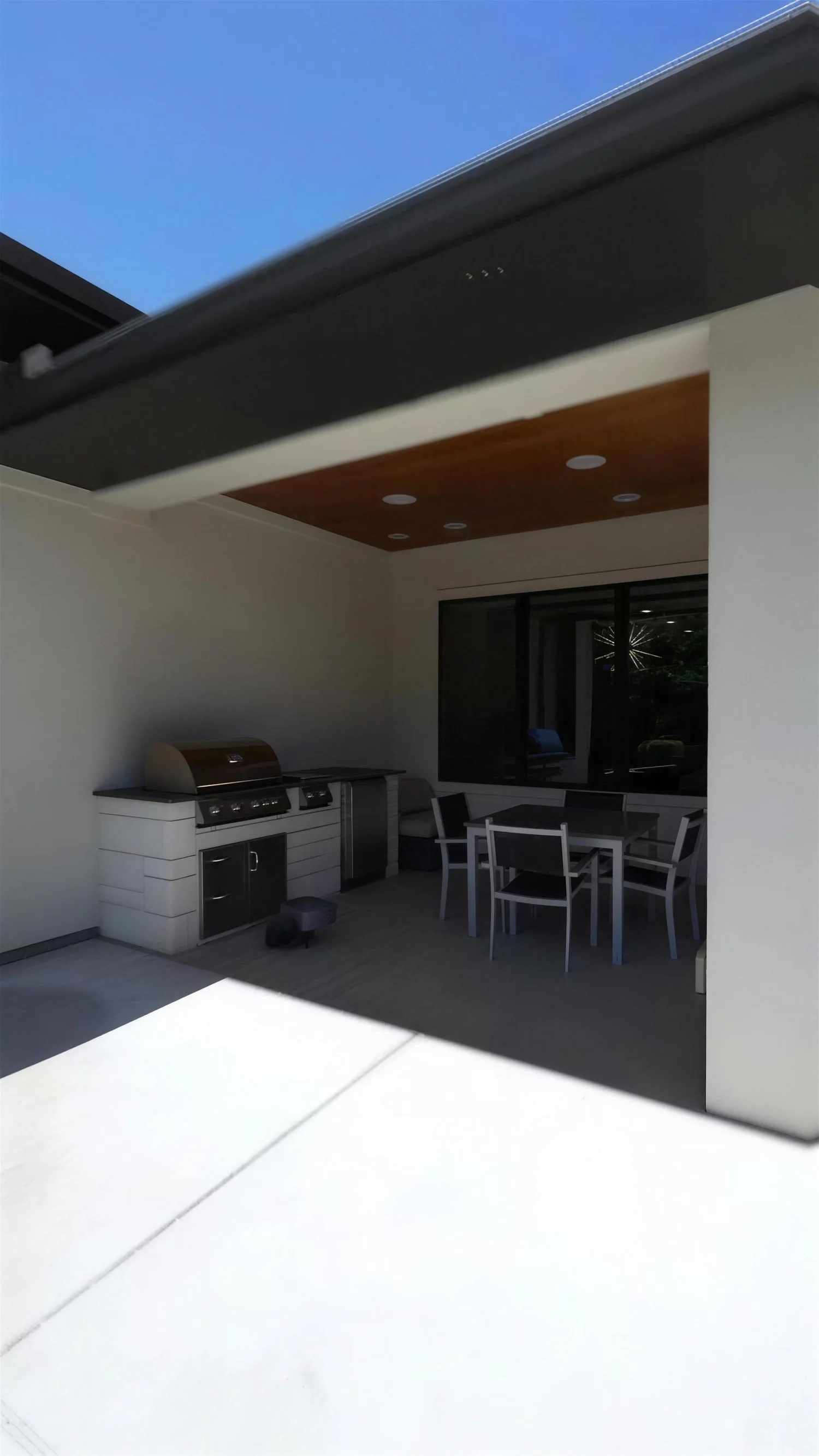 Modern outdoor kitchen Dusty featured
